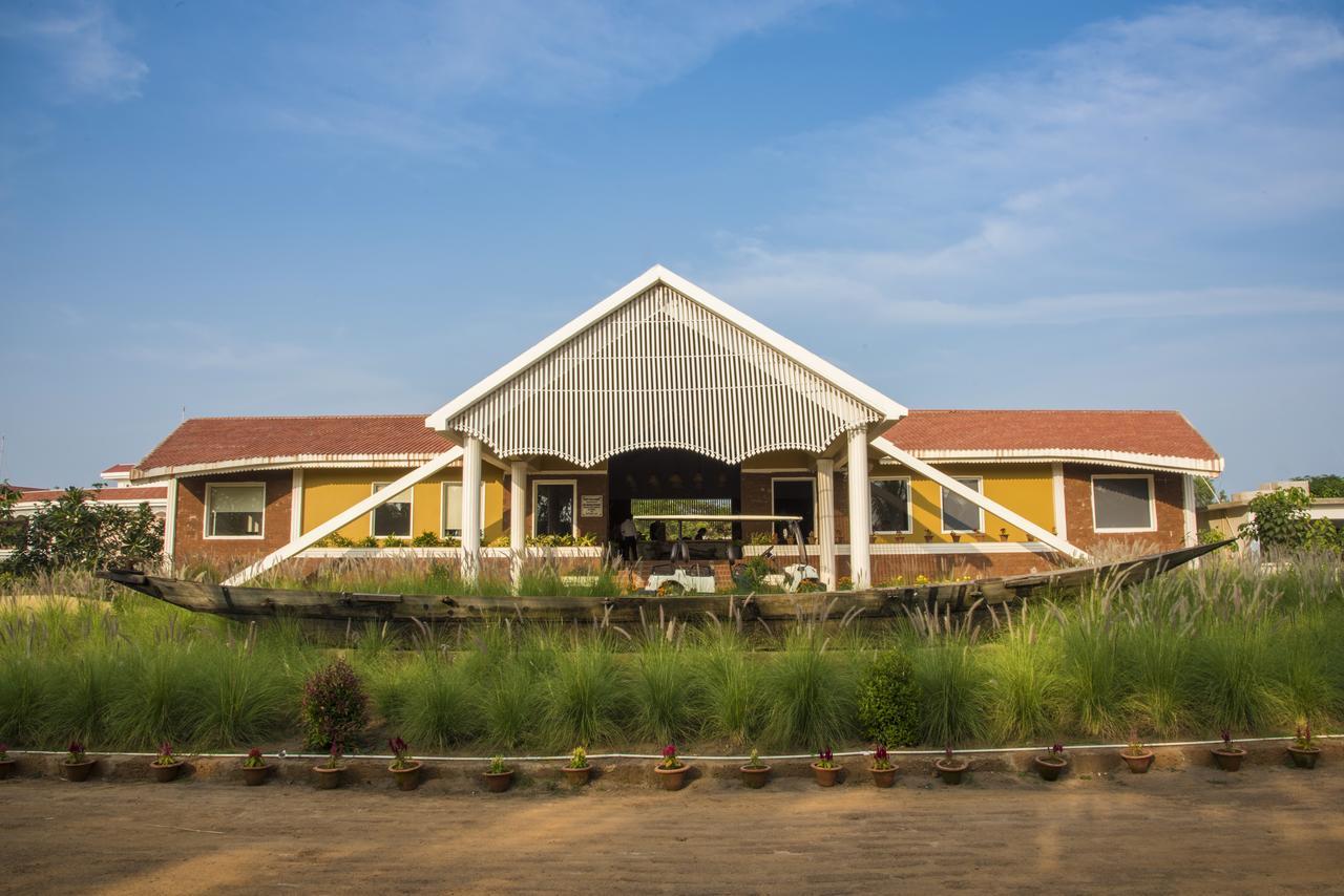 Swosti Chilika Resort Kanaipur Bagian luar foto