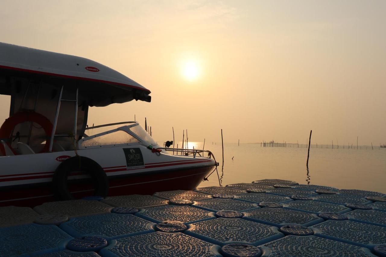 Swosti Chilika Resort Kanaipur Bagian luar foto